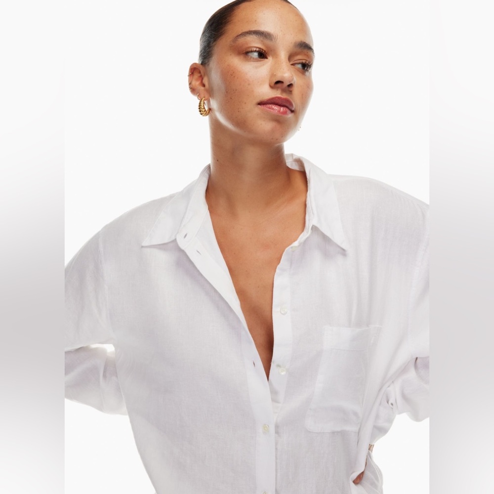 Aritzia babaton linen button up